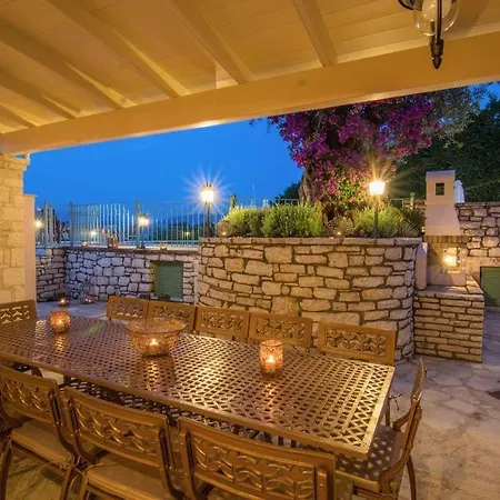 Sleeps 12 Pool Wifi Villa *