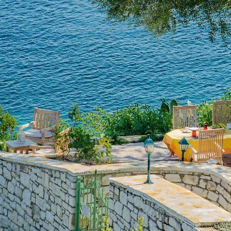 Sleeps 12 Pool Wifi Kassiopi